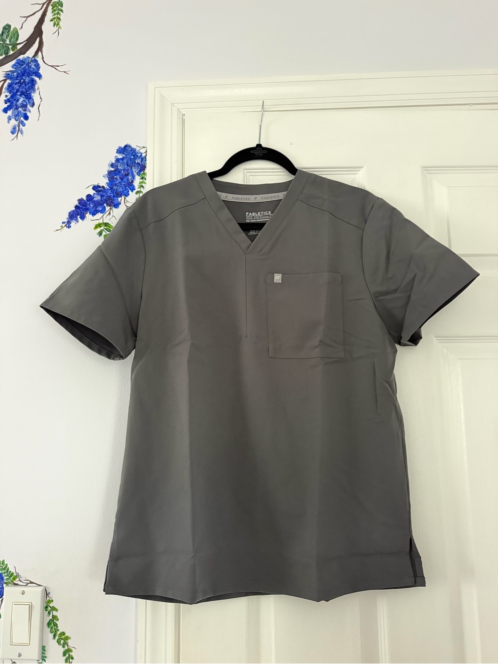 Fabletics Men's V-Neck Scrub Top - Gray